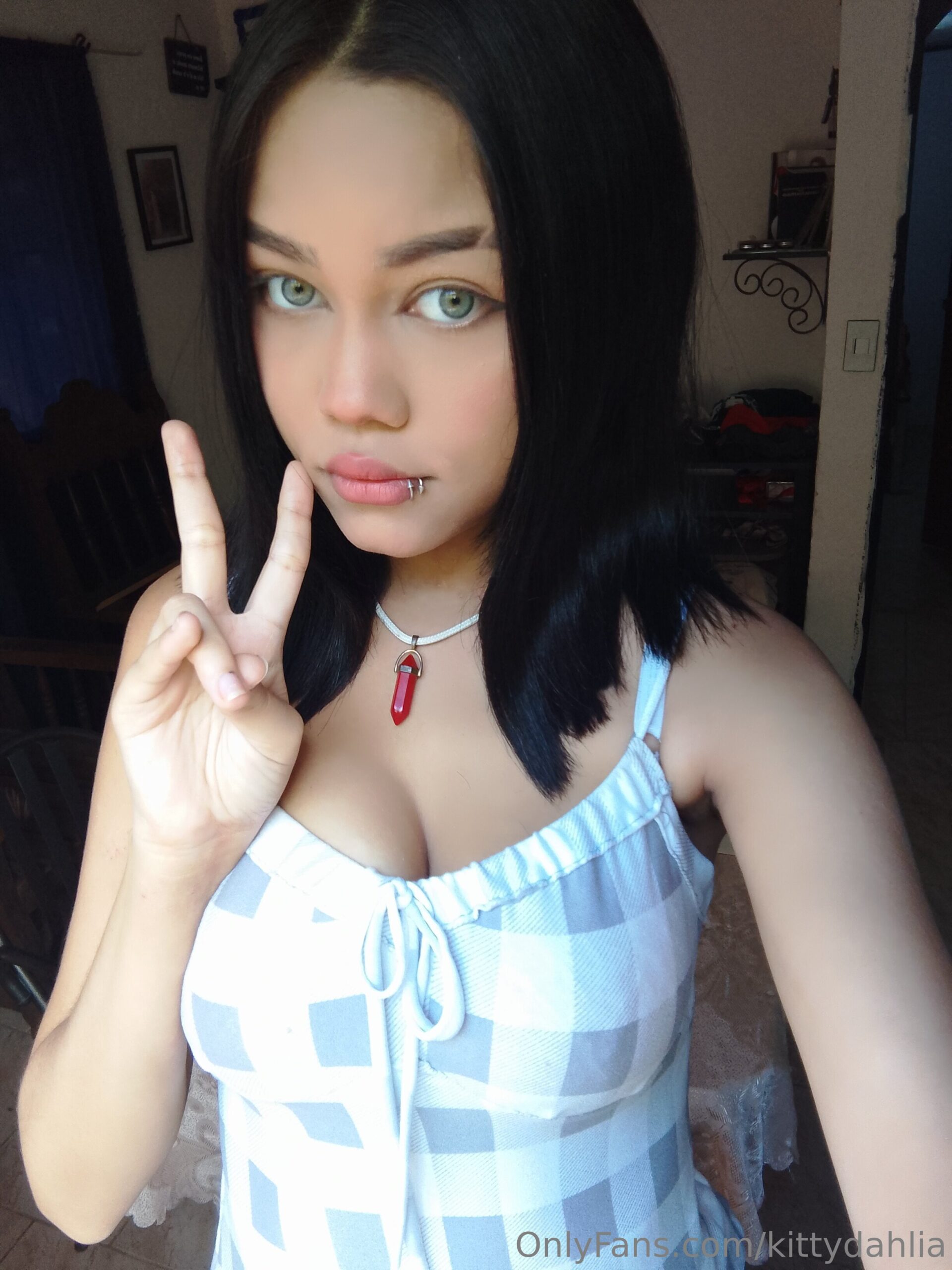 Valeria R.